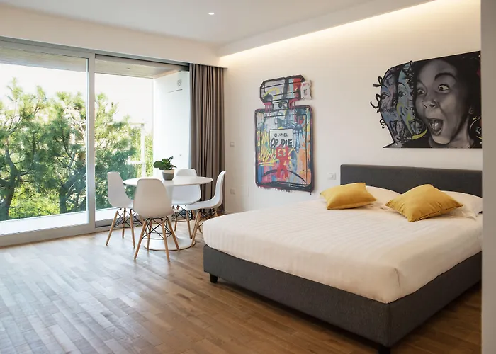 Marina Gardens Boutique&Suites